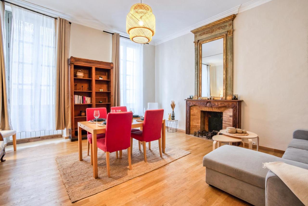 Superbe Appartement 95M2 Proche Arenes- Parking Offert Nimes Ngoại thất bức ảnh