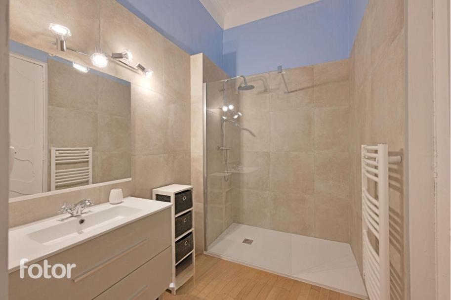 Superbe Appartement 95M2 Proche Arenes- Parking Offert Nimes Ngoại thất bức ảnh